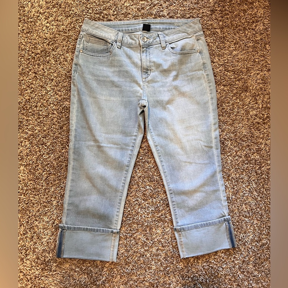 a.n.a Women's Light Blue Cropped Jeans